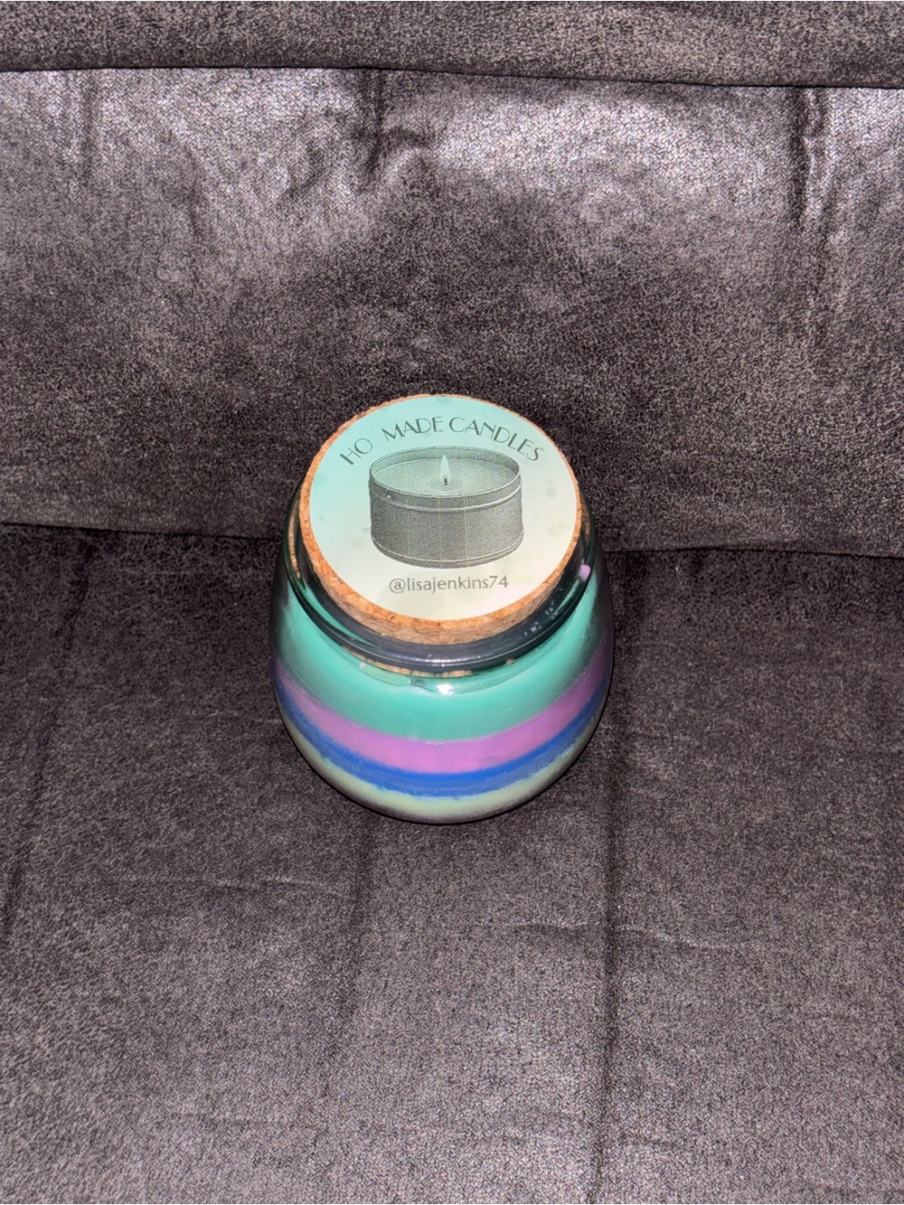 Smell the Rainbow scented
Each layer is different fruit flavor - Picture 3 of 3
